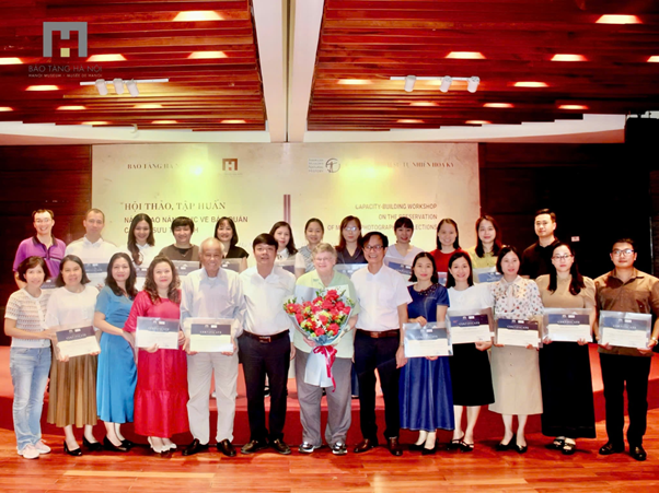 KHÉP LẠI HÀNH TRÌNH HỘI THẢO, TẬP HUẤN “NÂNG CAO NĂNG LỰC VỀ BẢO QUẢN CÁC BỘ SƯU TẬP ẢNH”